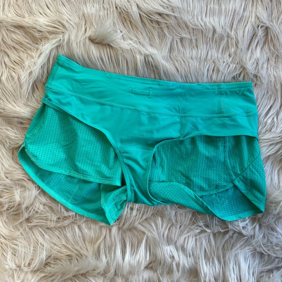 Lululemon run speed short - Picture 3 of 6